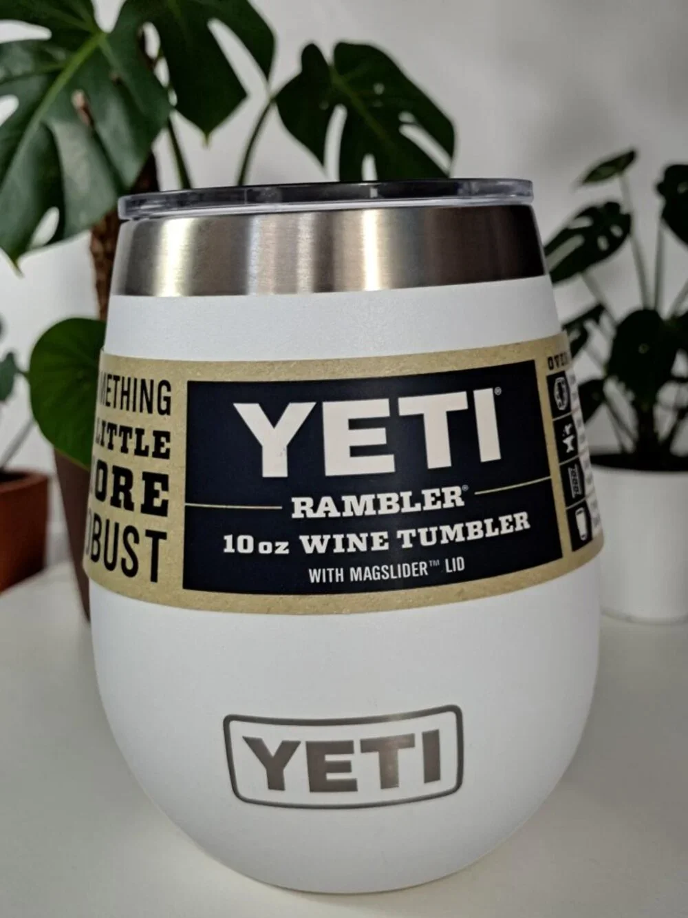YETI RAMBLER® 10 OZ WINE TUMBLER WITH MAGSLIDER™ LID - New with tags